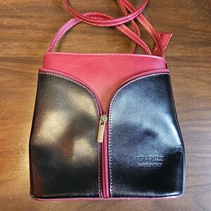Vera Pelle Black and Red Leather Women's Bag